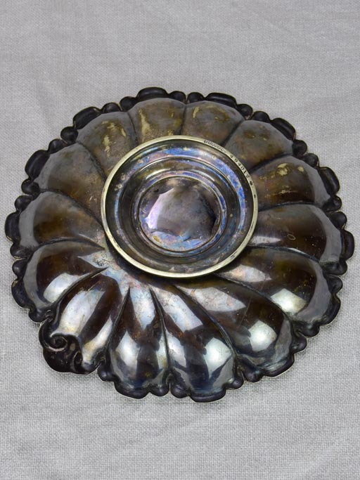 Shell shaped coin and key bowl 8¼"