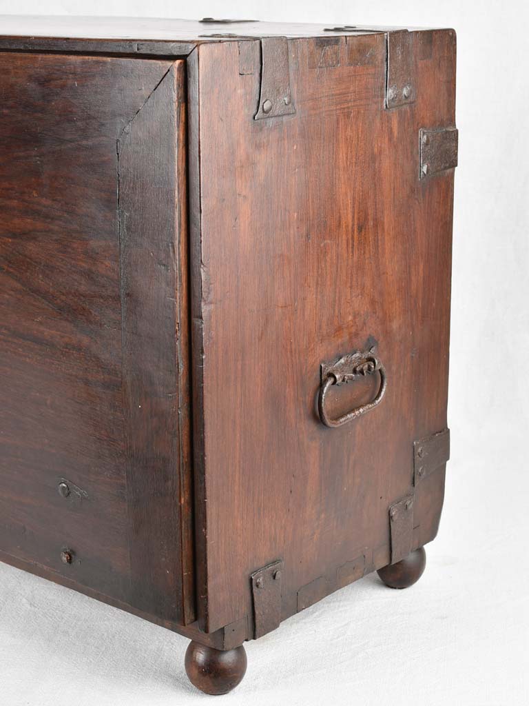 Voyage trunk w/ drawers, 17th-century, 33¾"