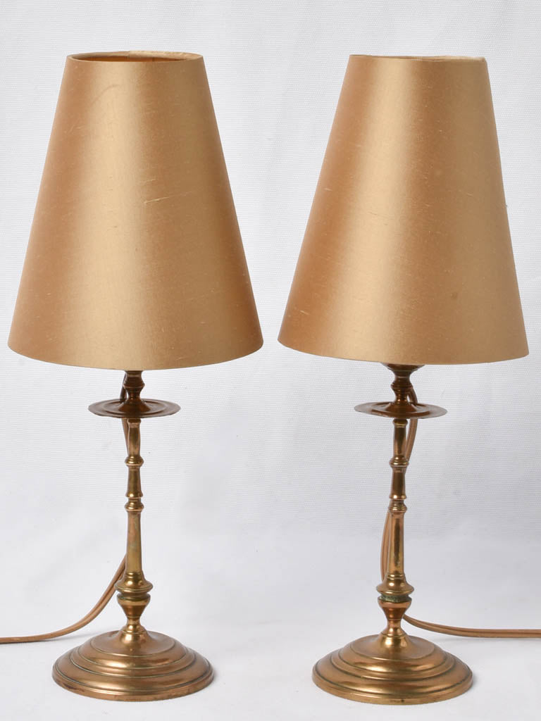 Exquisite pair of small table lamps w/ silk shades 11½"