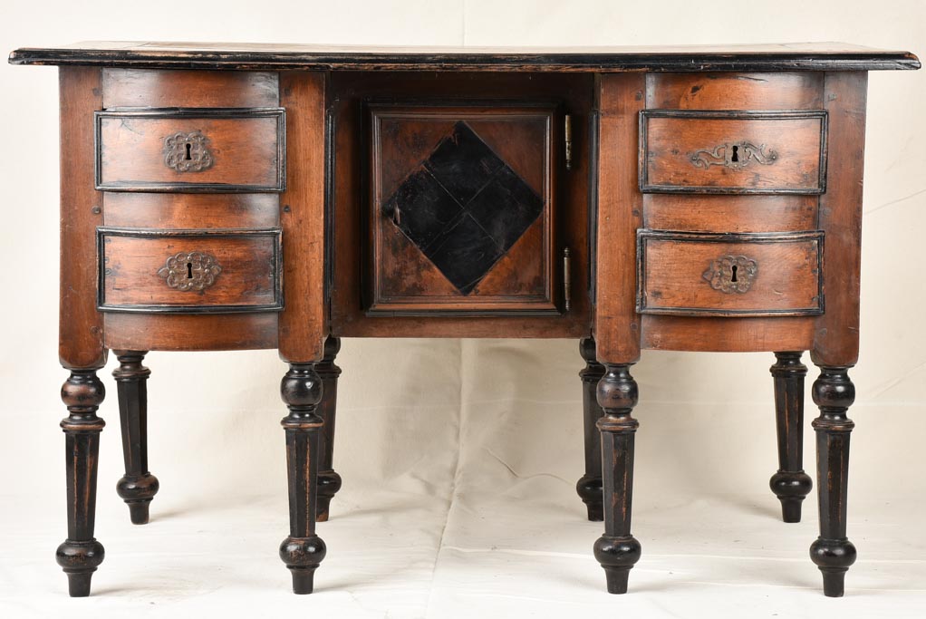 Louis XIV desk - Mazarin, 17th century 26 x 47¼""