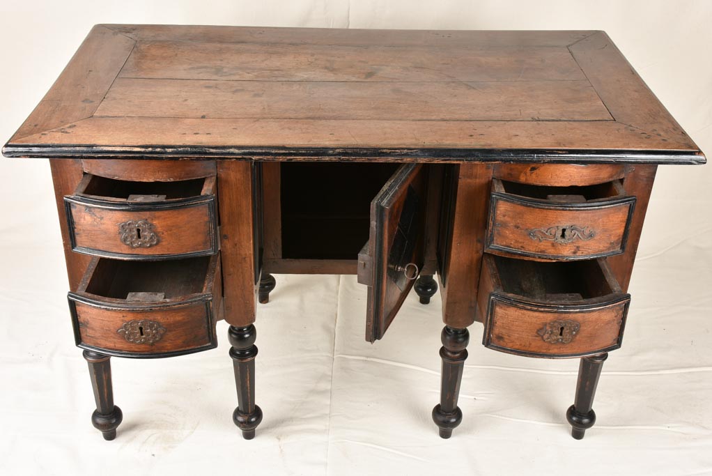 Louis XIV desk - Mazarin, 17th century 26 x 47¼""