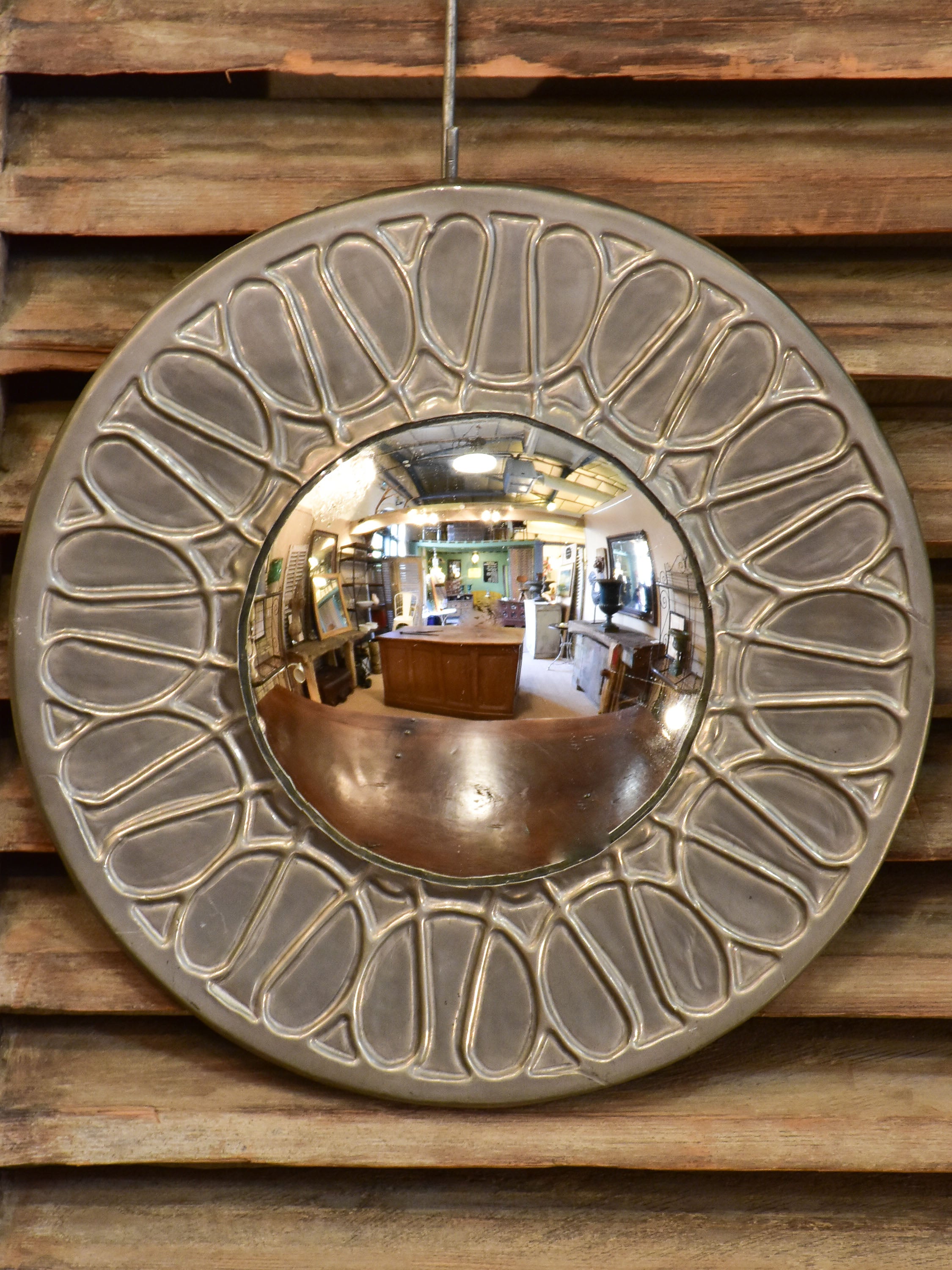 Small mid-century round mirror 11” diameter