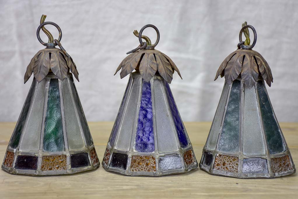 Three small antique lead light suspension lights - Tiffany style 6¼"