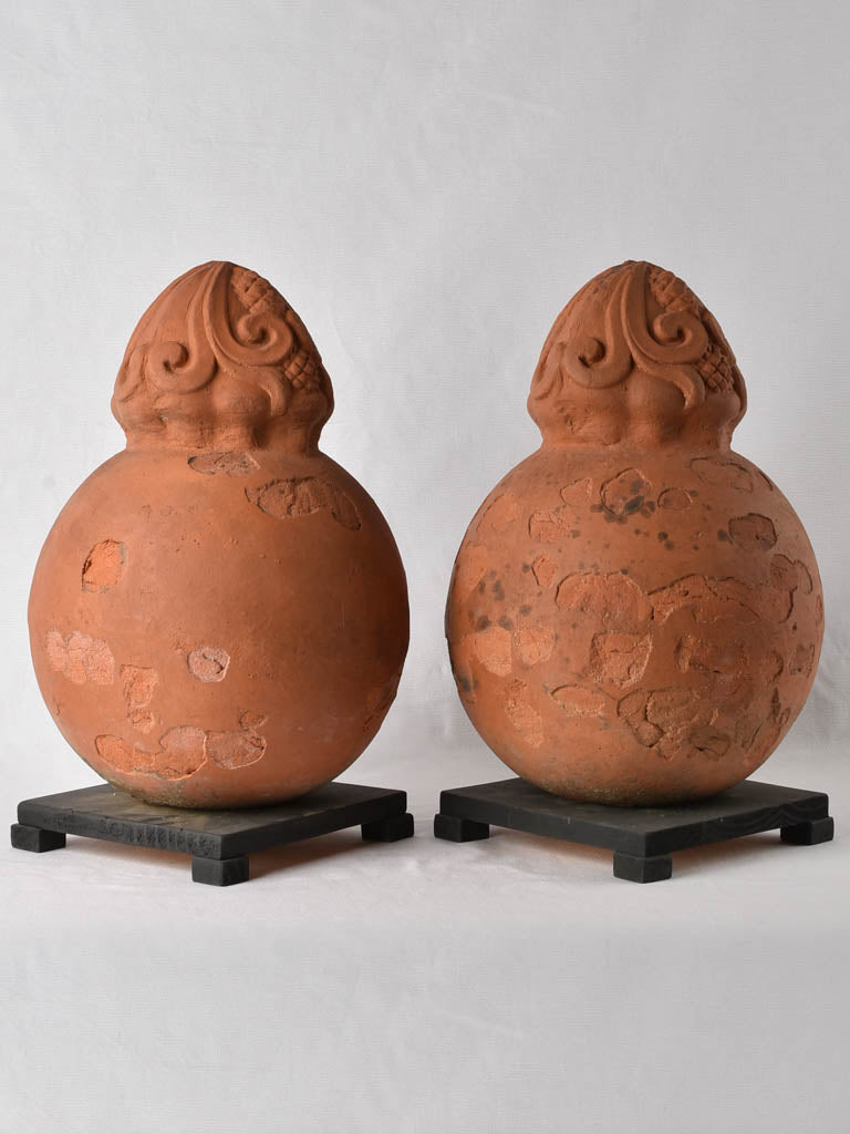 Pair of round finials with embellishments - terracotta 11¾"