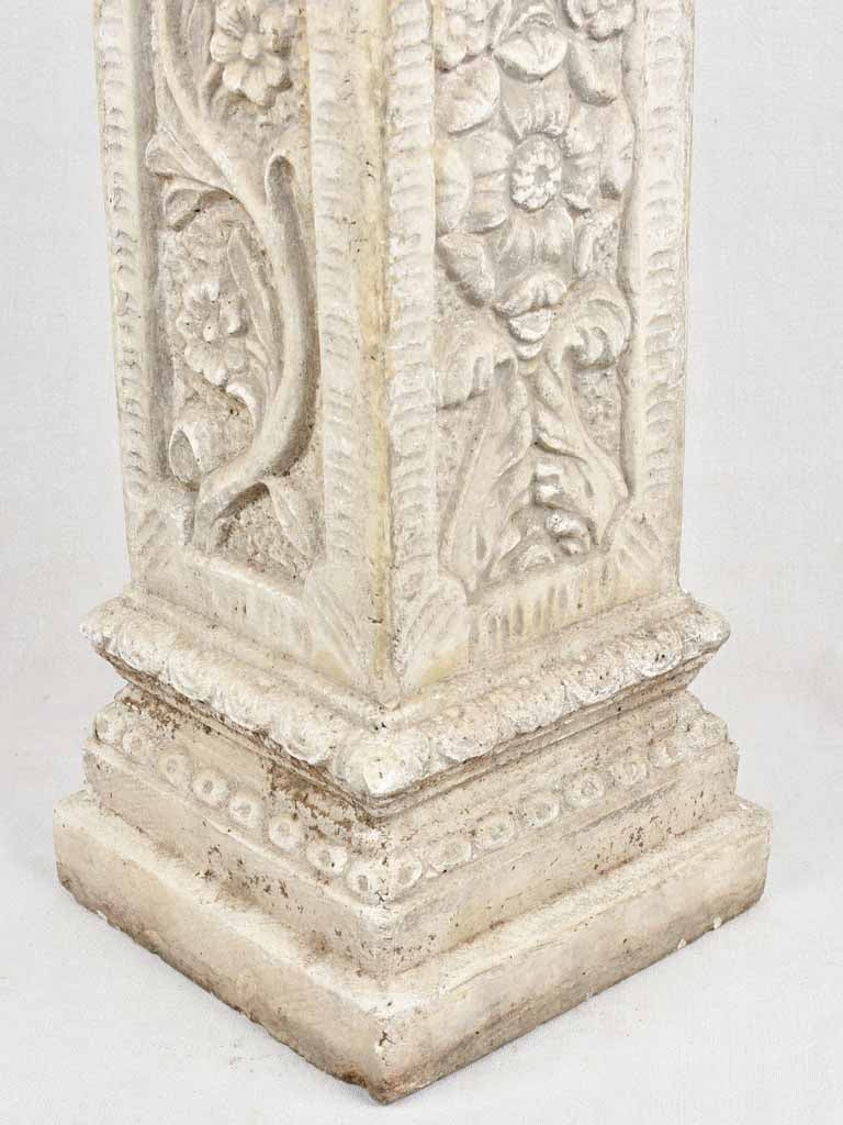 Vintage Square pedestal column - Flowers 26¾"