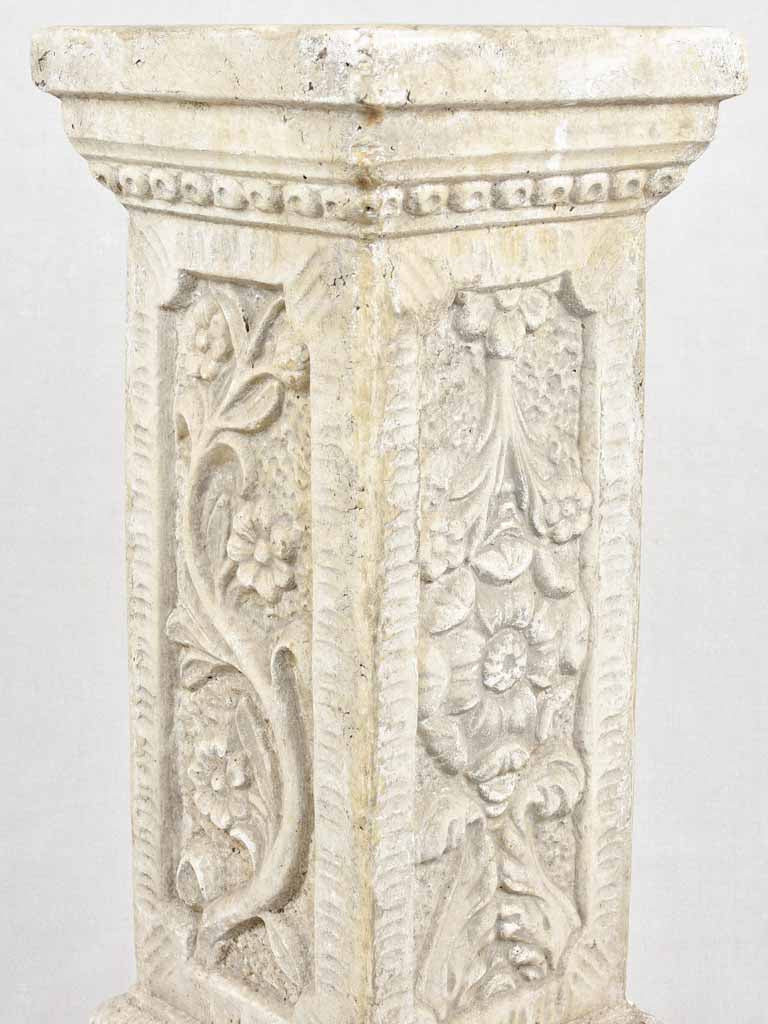 Vintage Square pedestal column - Flowers 26¾"