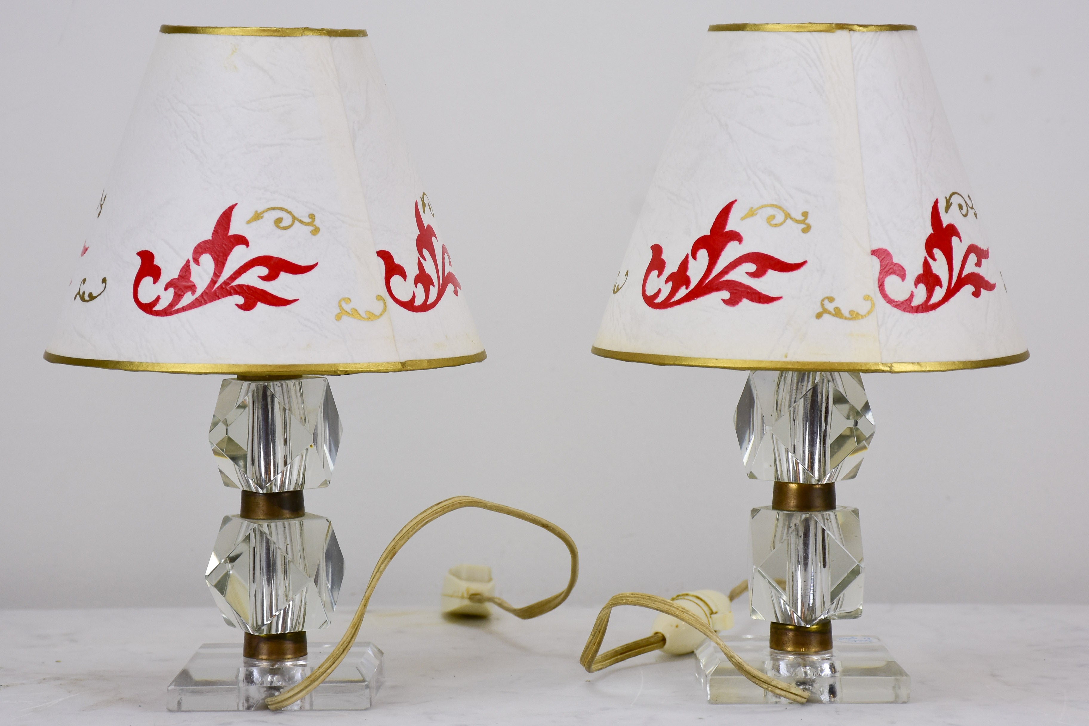 Pair of miniature mid-century table lamps with glass base