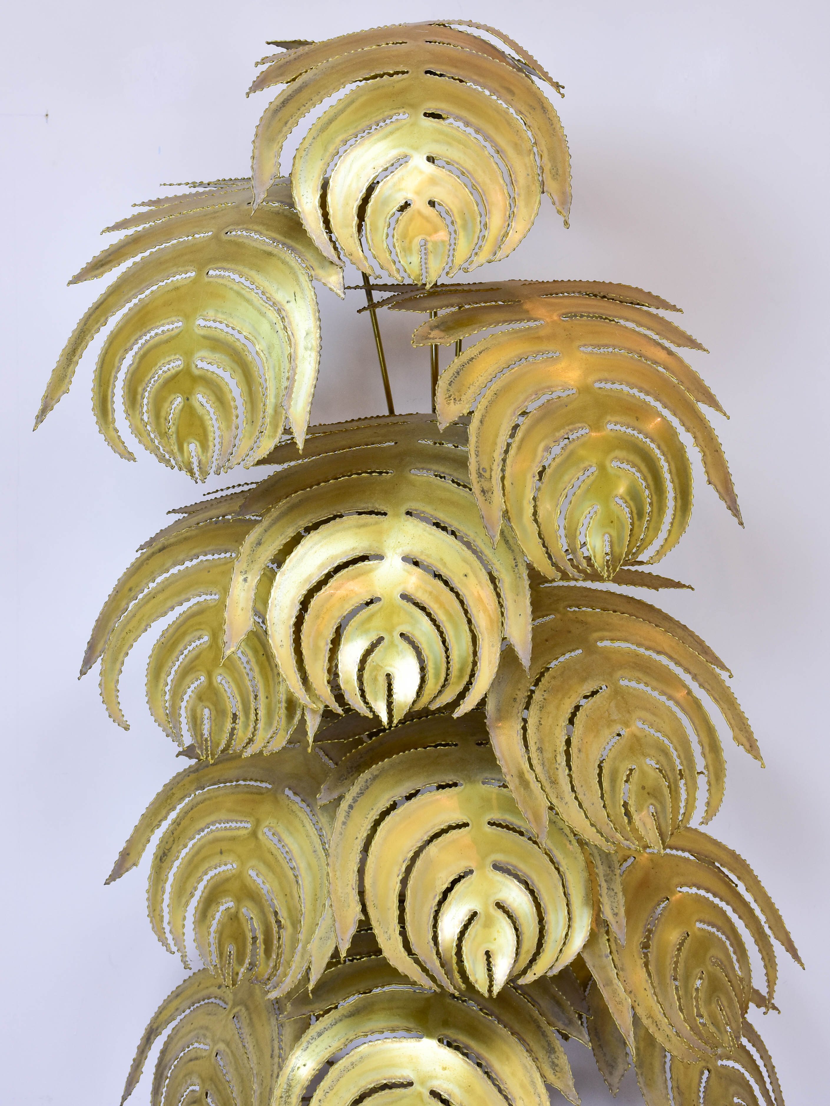 Large mid-century floor lamp with gold leaves, Maison Jansen