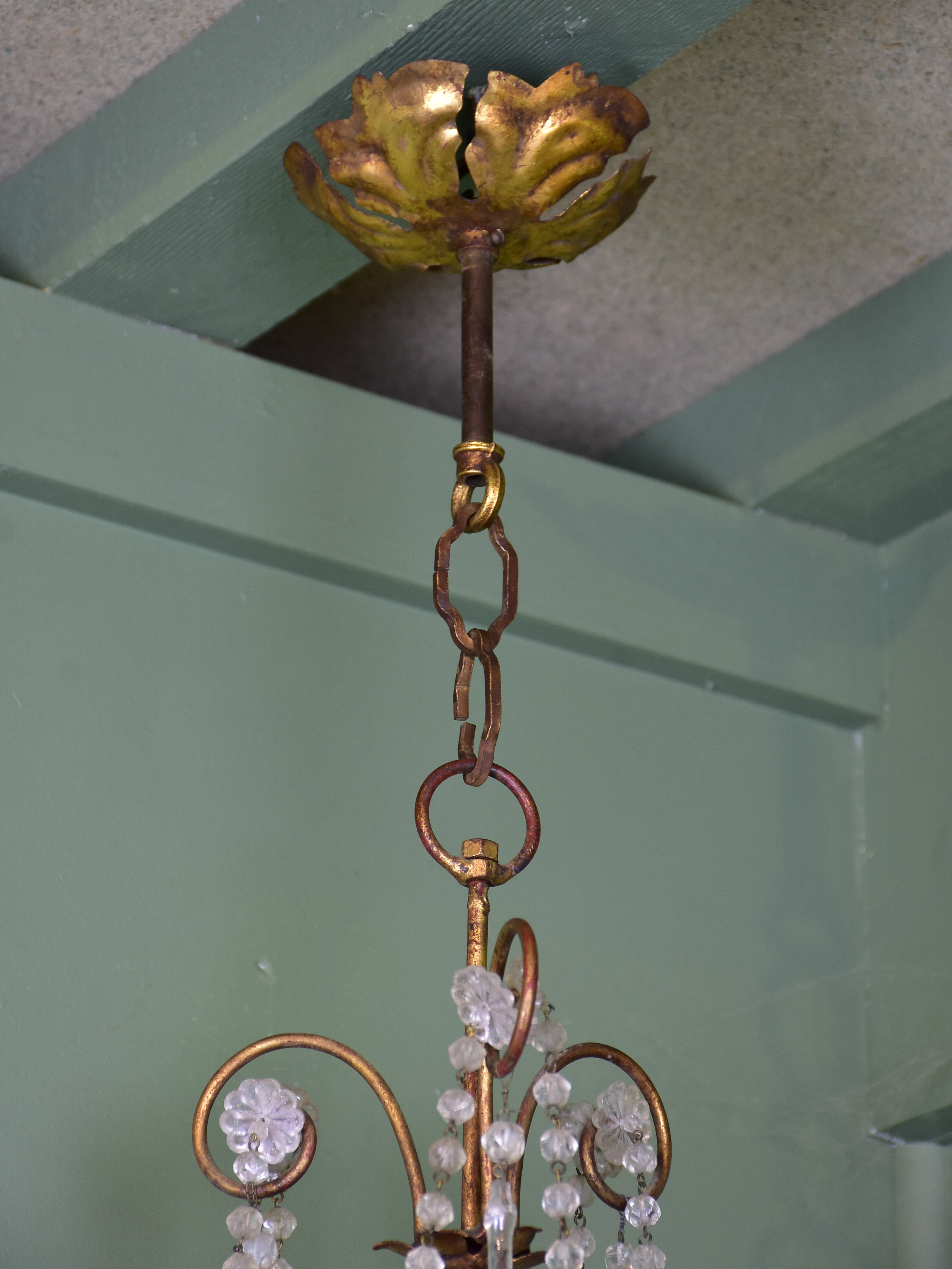 Italian chandelier with roses from the 1950's