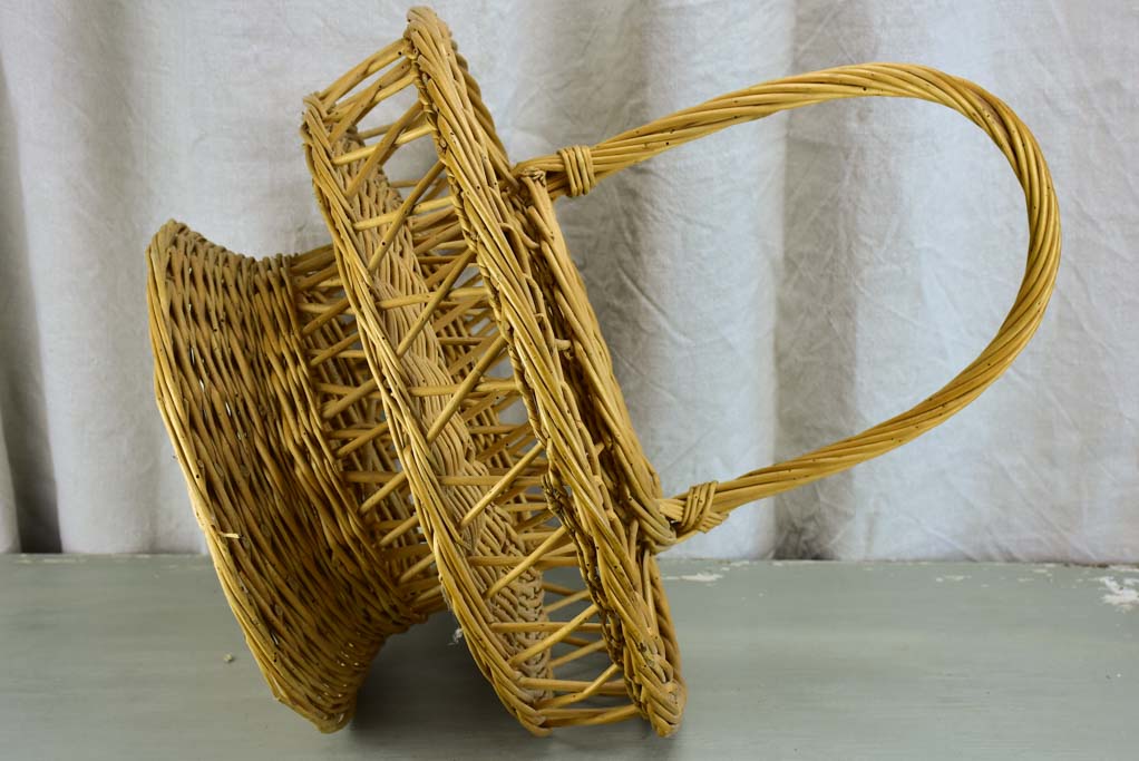 Large vintage French aperitif basket