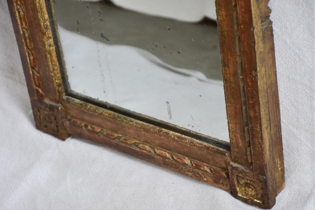 Small 18th-century gilt wood mirror 15" x 20½"