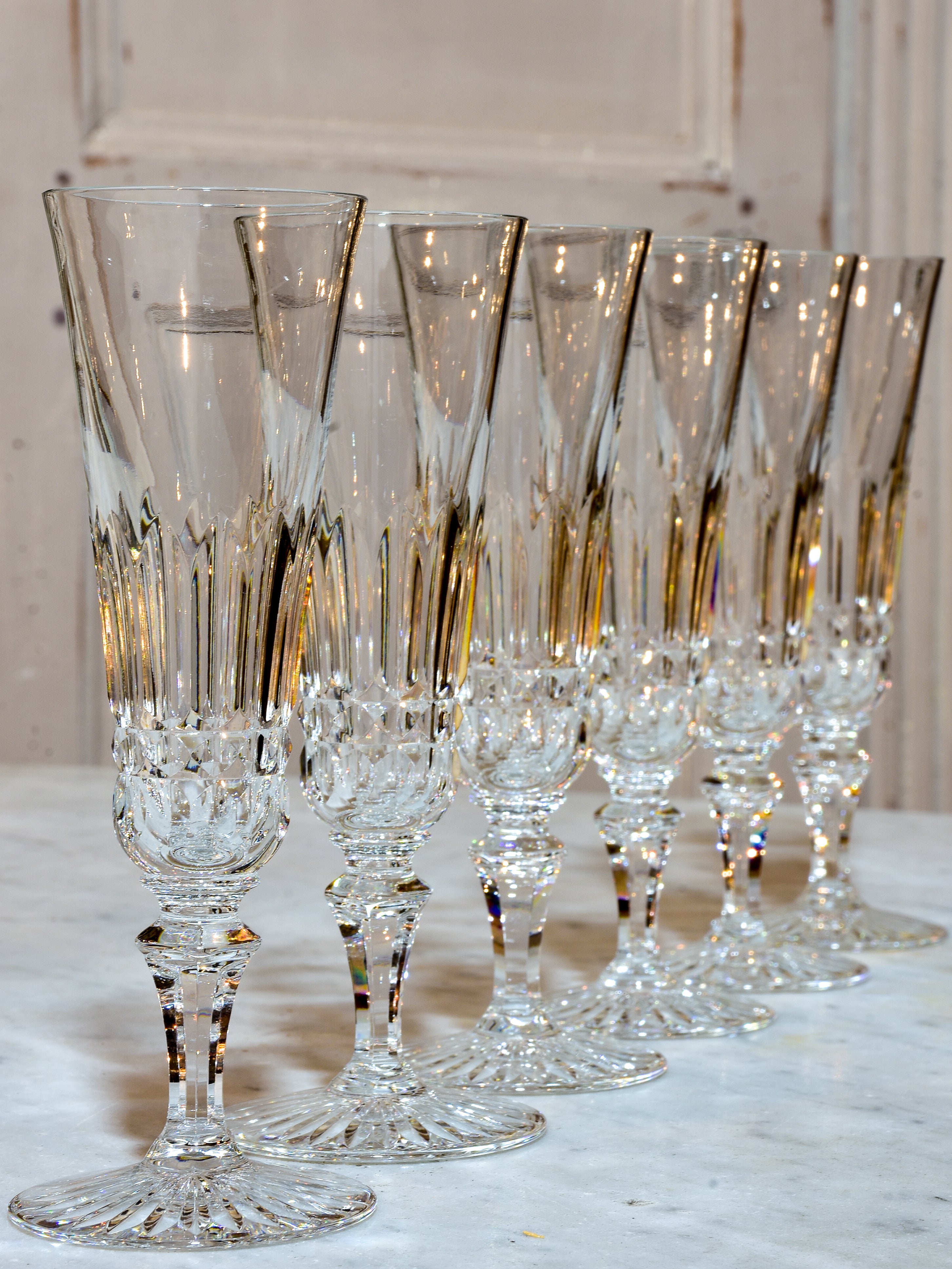 Set of 12 Baccarat crystal flutes – Piccadilly design