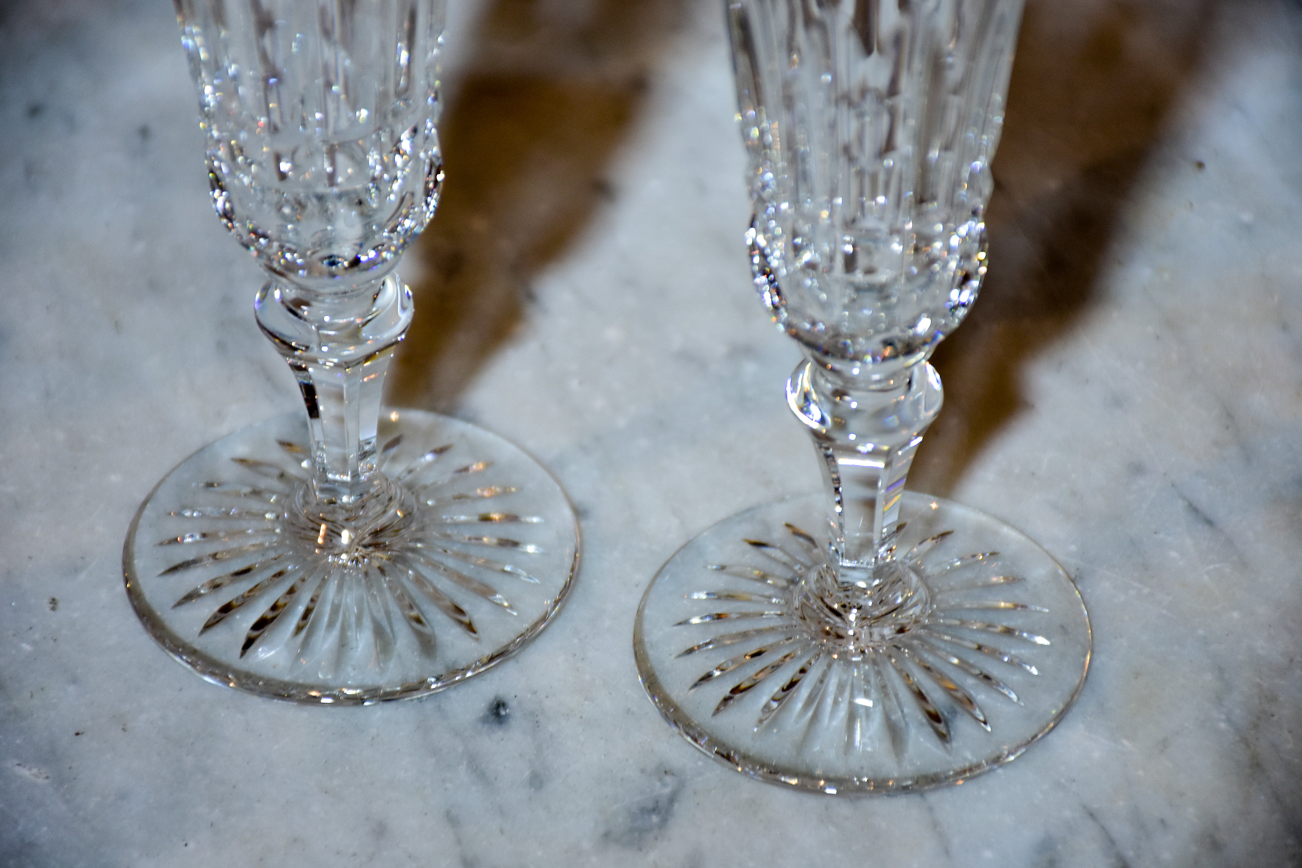 Set of 12 Baccarat crystal flutes – Piccadilly design