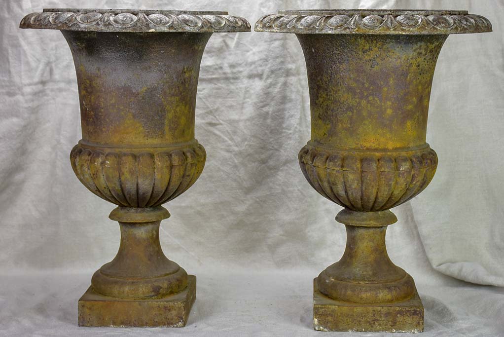 Pair of 19th-century French Medici urns 20"