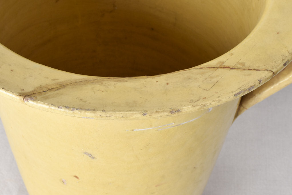 Very large chamber pot from the 19th century 17¼"