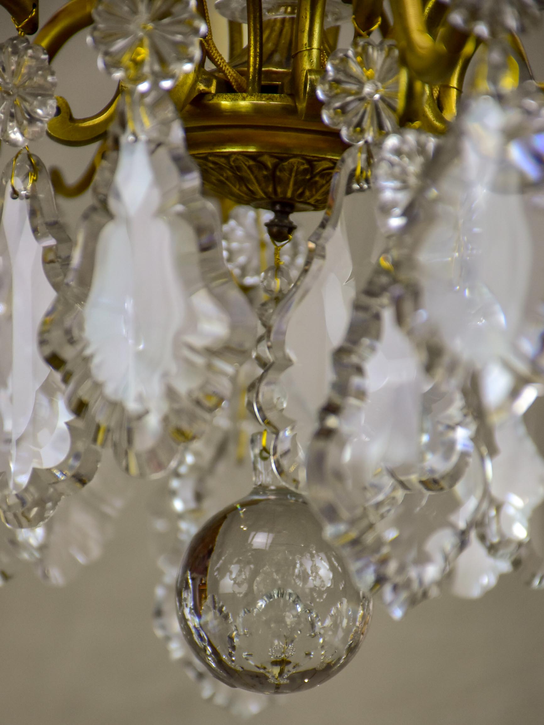 Antique French crystal chandelier - 8 lights