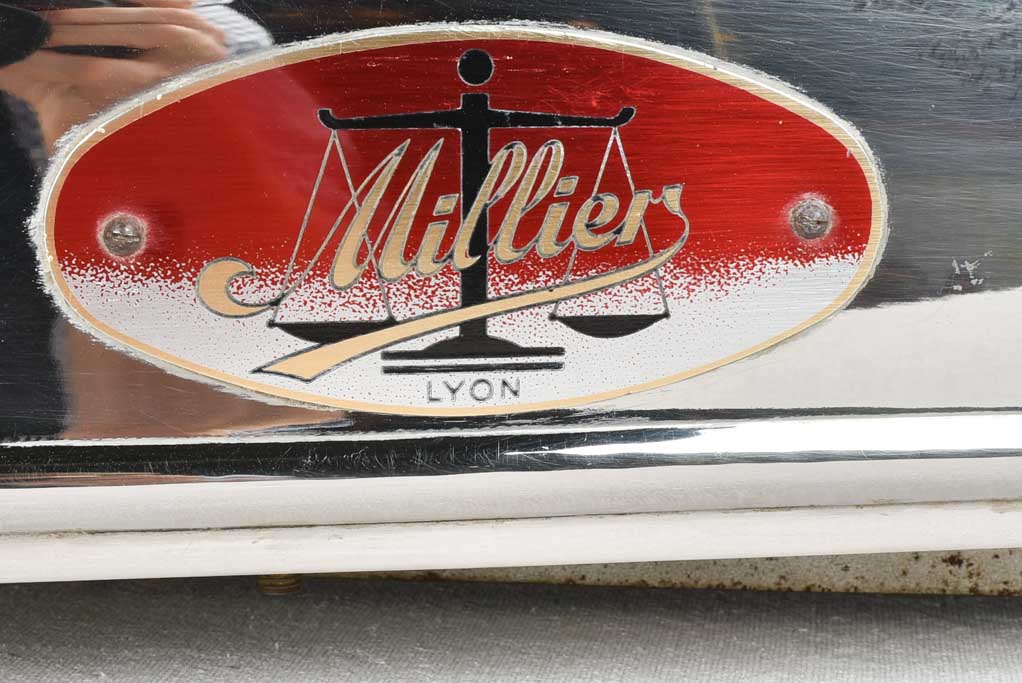 Vintage shop weigh scales 15kg - Millier Lyon 23¼"