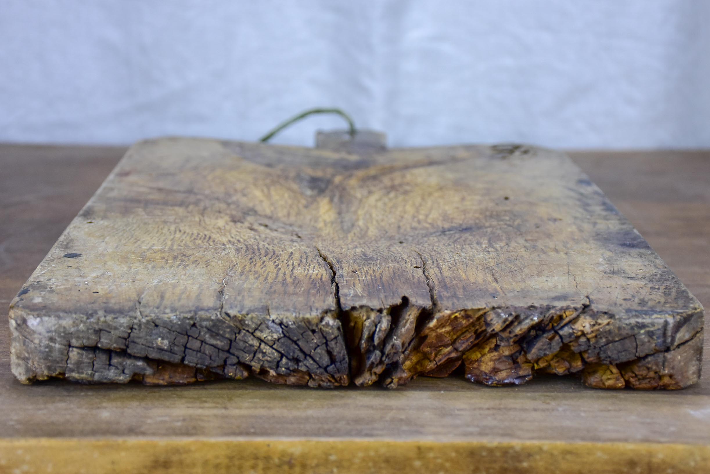 Rustic French cutting board 10 ¾''