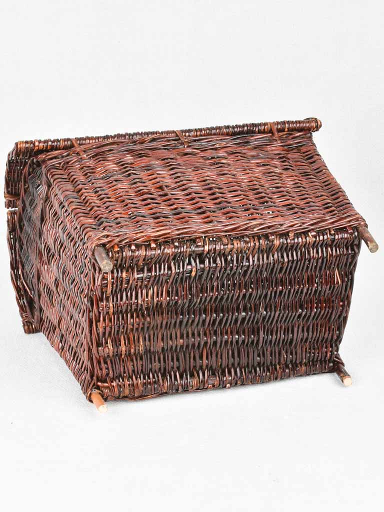 Large wicker poultry basket - 19th century