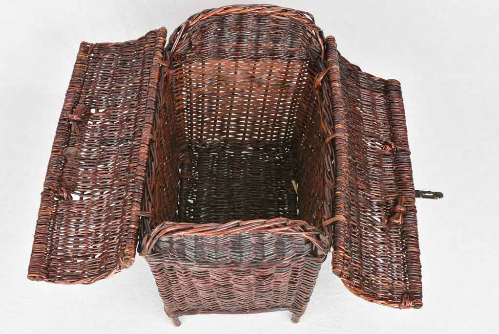 Large wicker poultry basket - 19th century