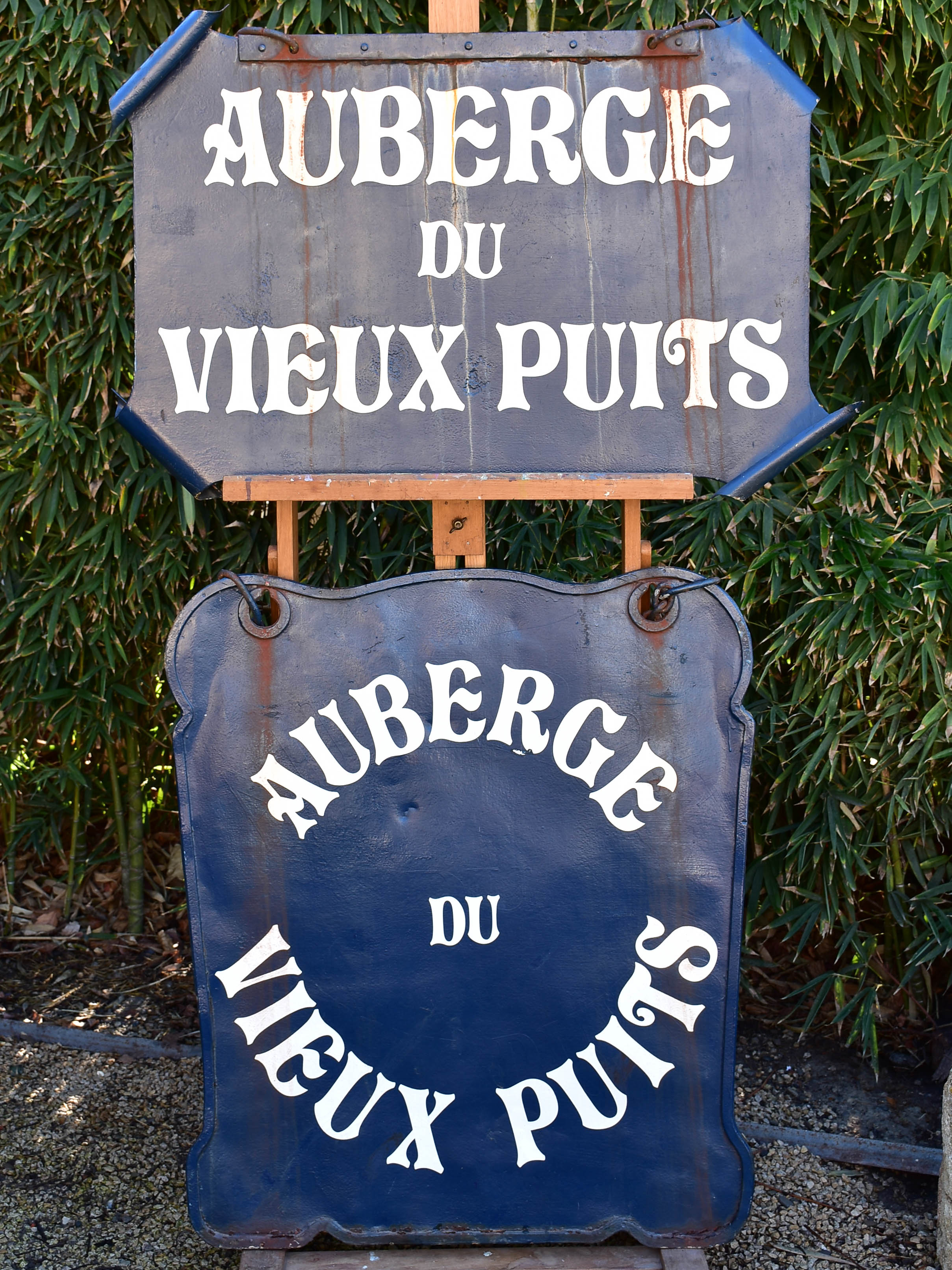 Late 19th century French sign "Auberge du vieux puits"