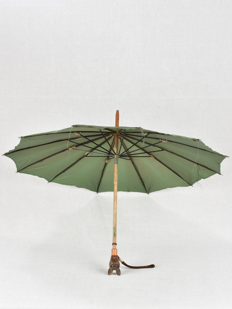 Vintage 1940s Bulldog Handle Sun Umbrella