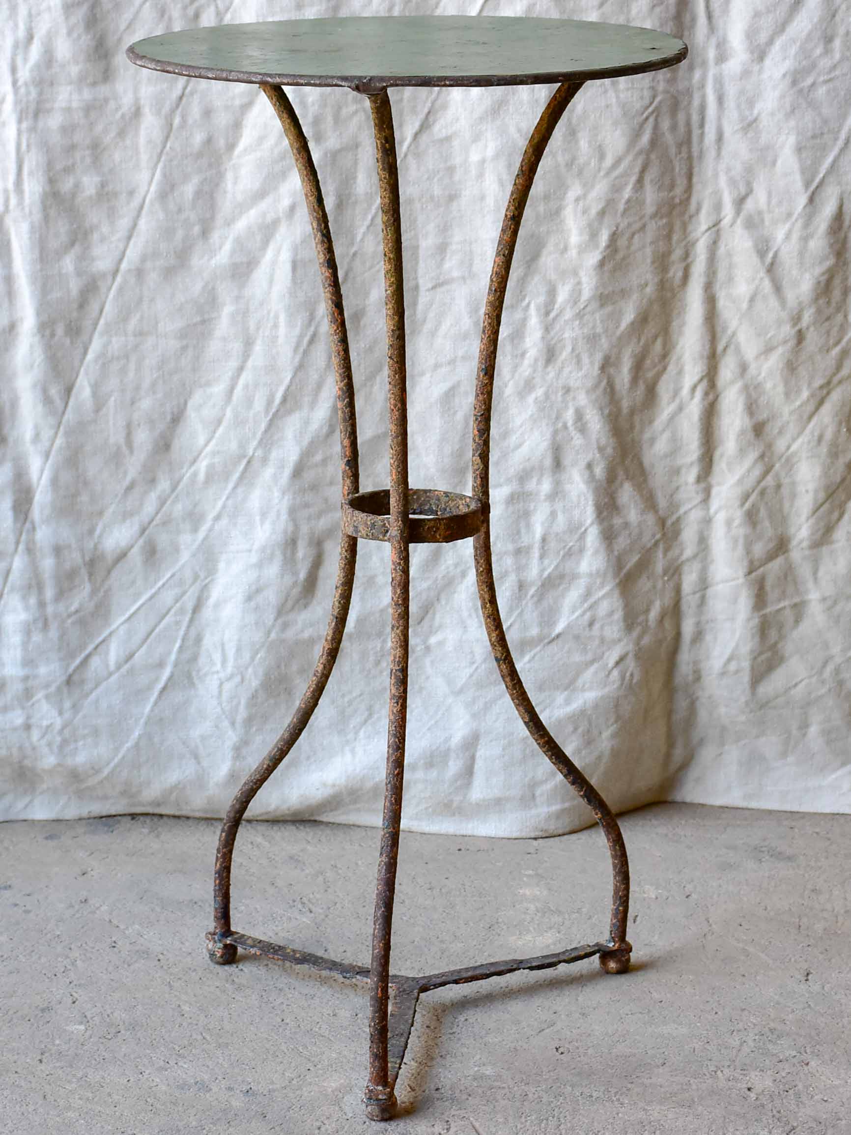 Small antique French garden table - round