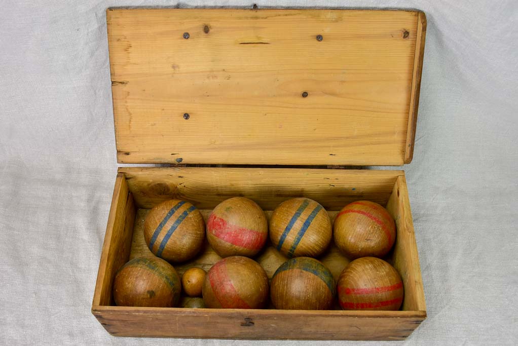 Complete French wooden petanque set in original box - early 20th Century