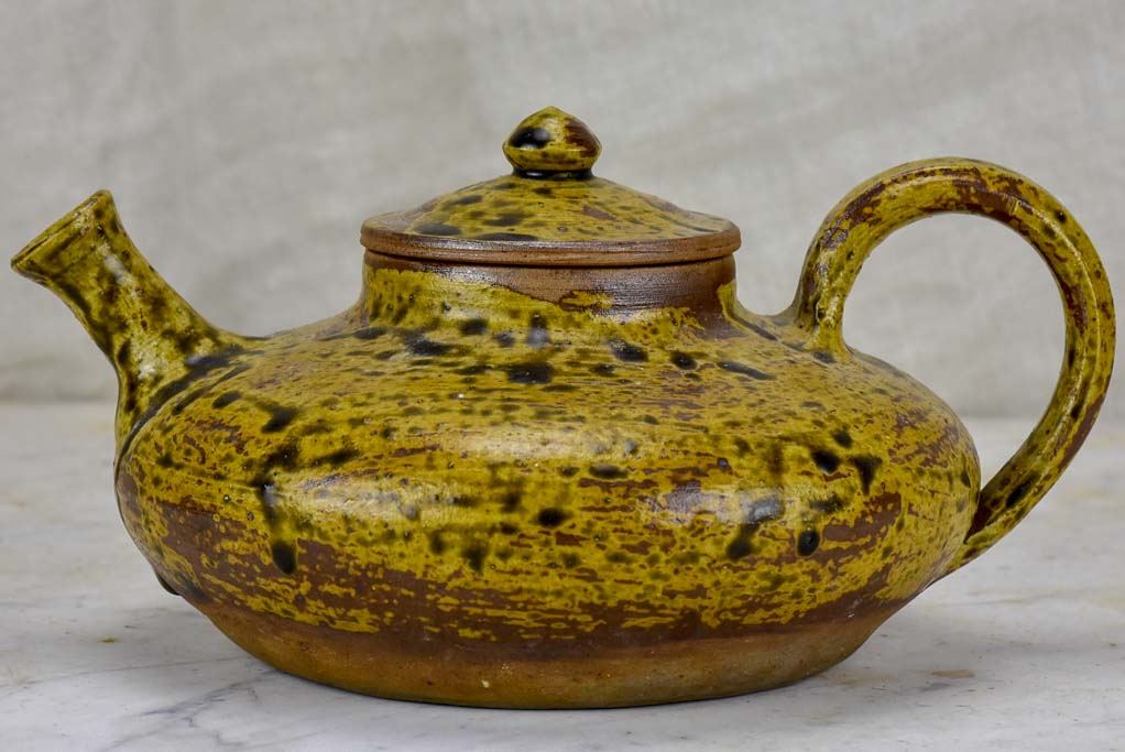 1970's French teapot from Saint-Amand-en-Puisaye