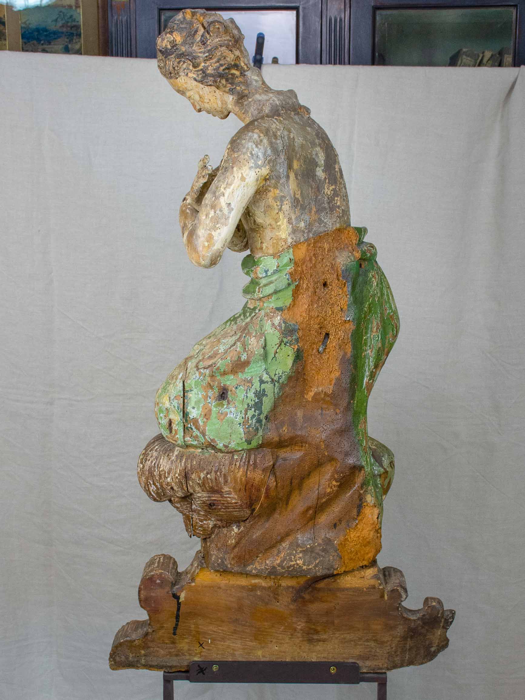 17th Century Bow statue - figure of a female