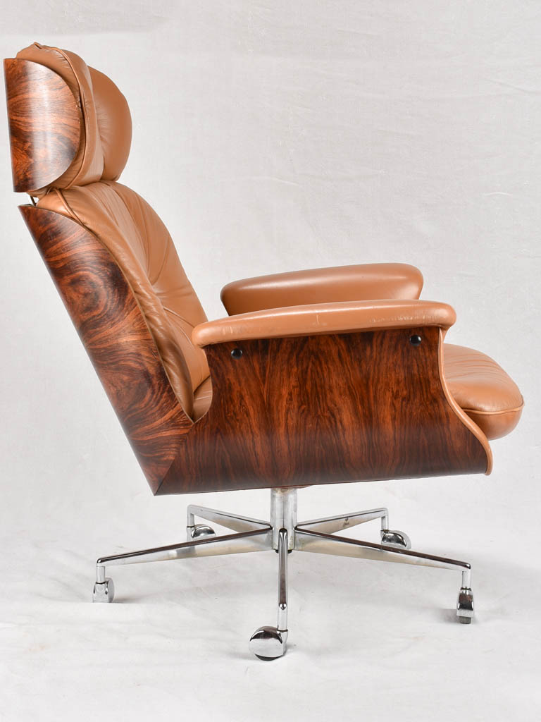 Classic 1960s brown leather armchair and footrest - George Mulhauser for Plycraft USA