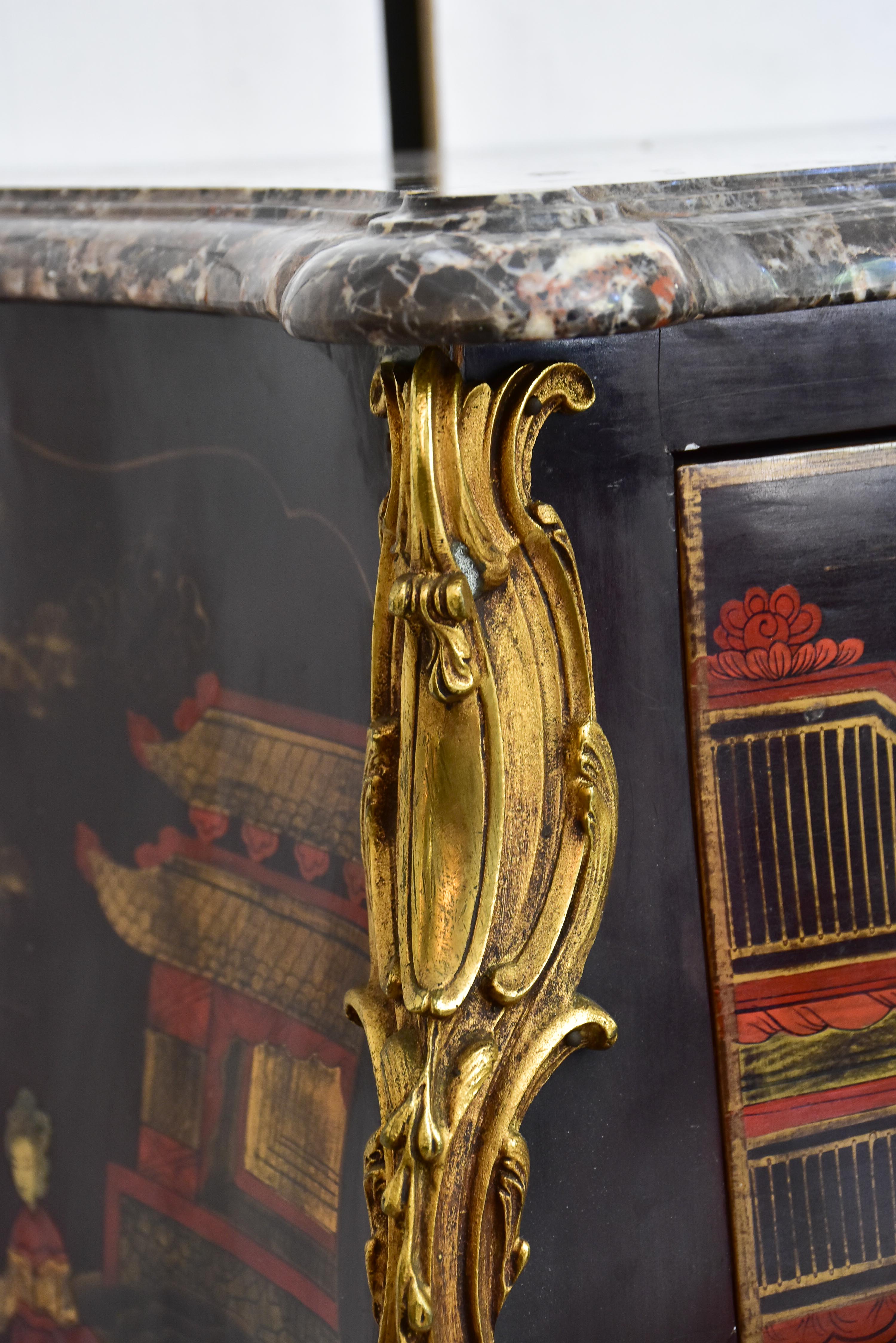 Small French coromandel lacquer commode