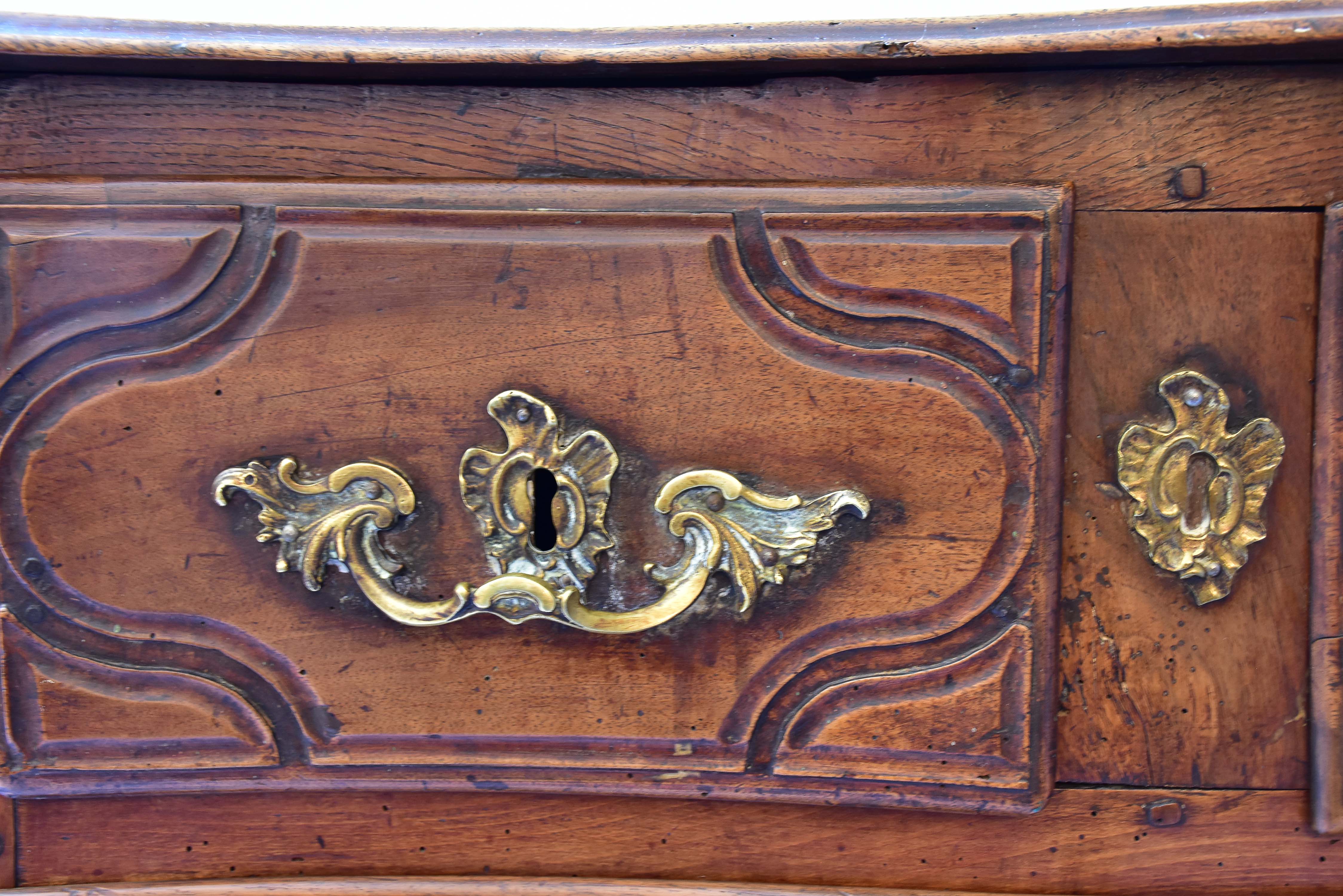 Petite late 18th century Parisian commode