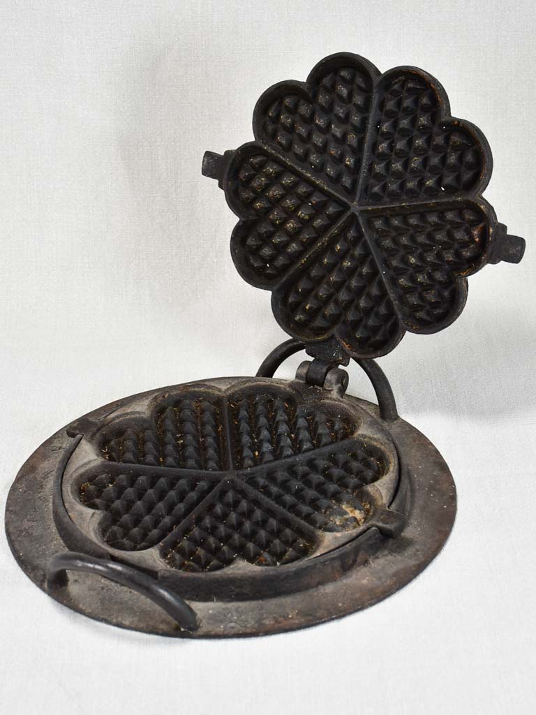 Nineteenth-century cast iron waffle iron - heart shaped 13¾"