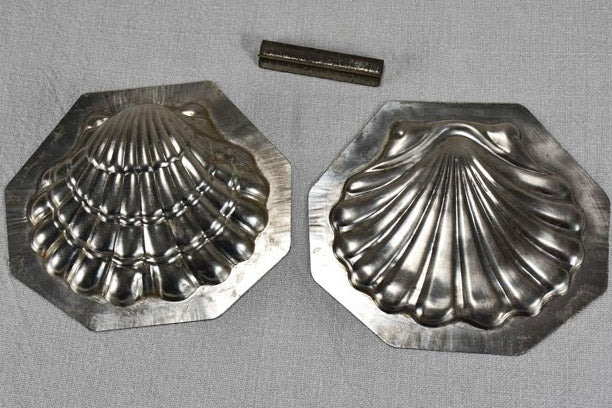 Napoleon III shell shaped chocolate mold