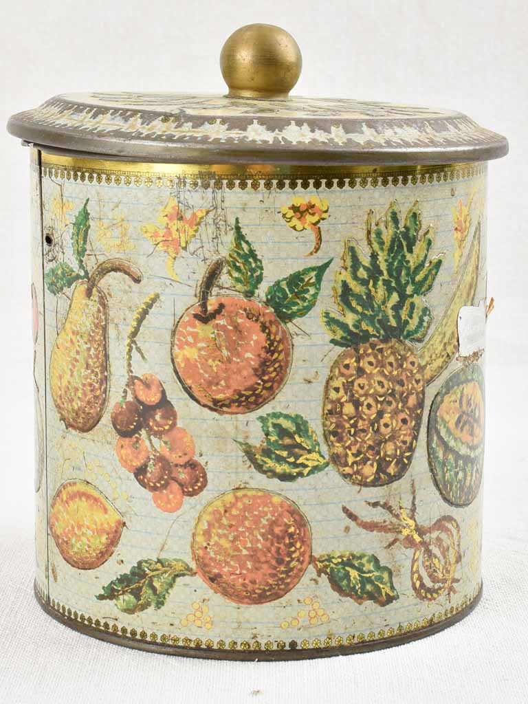 Kitchen display English biscuit tin