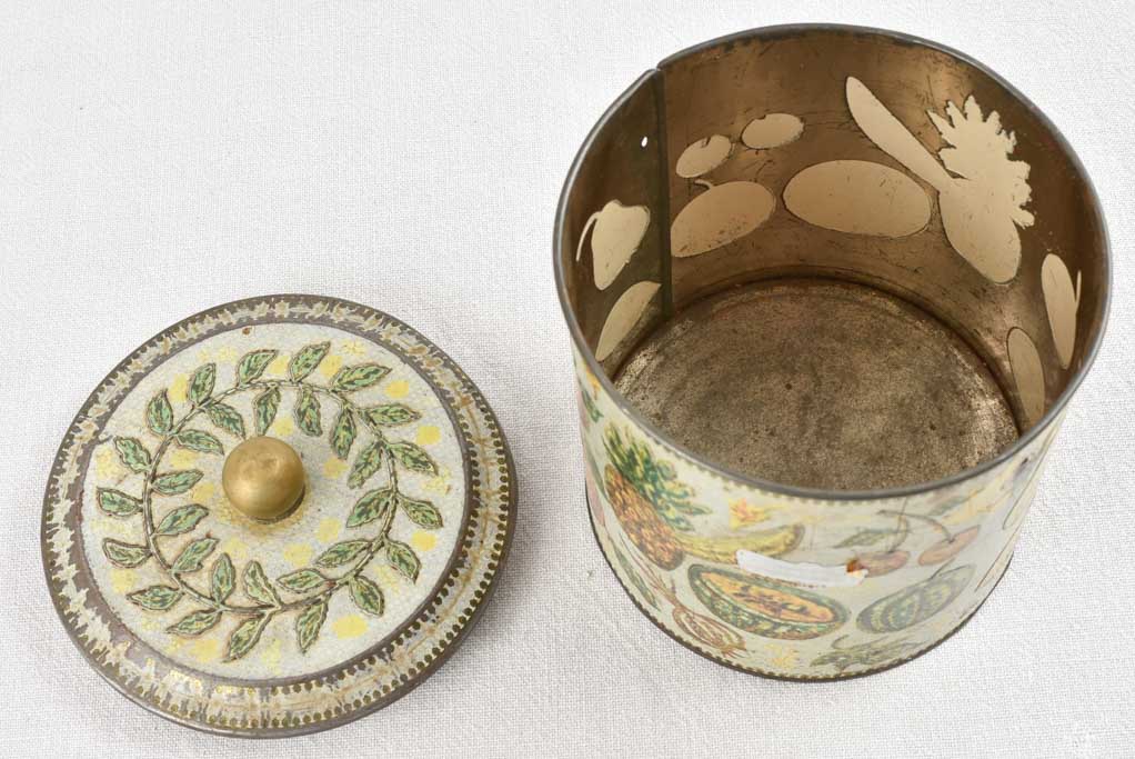 Decorative English tin from 1930s