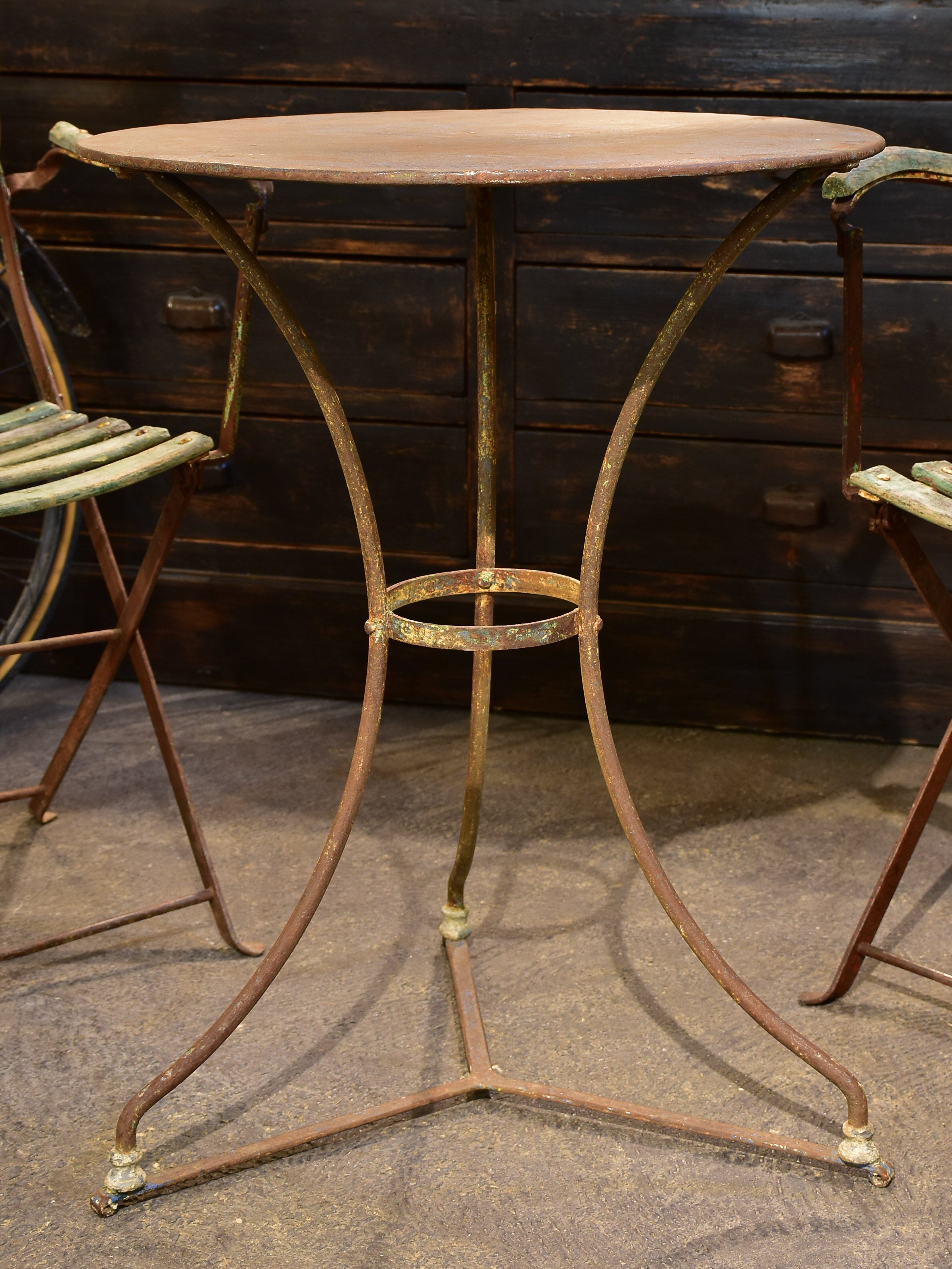 Antique French bistro table - round