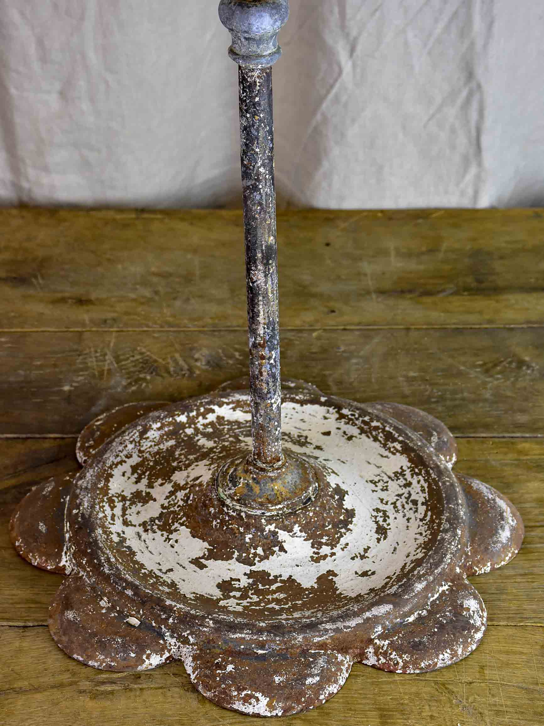 Antique French garden table with daisy base