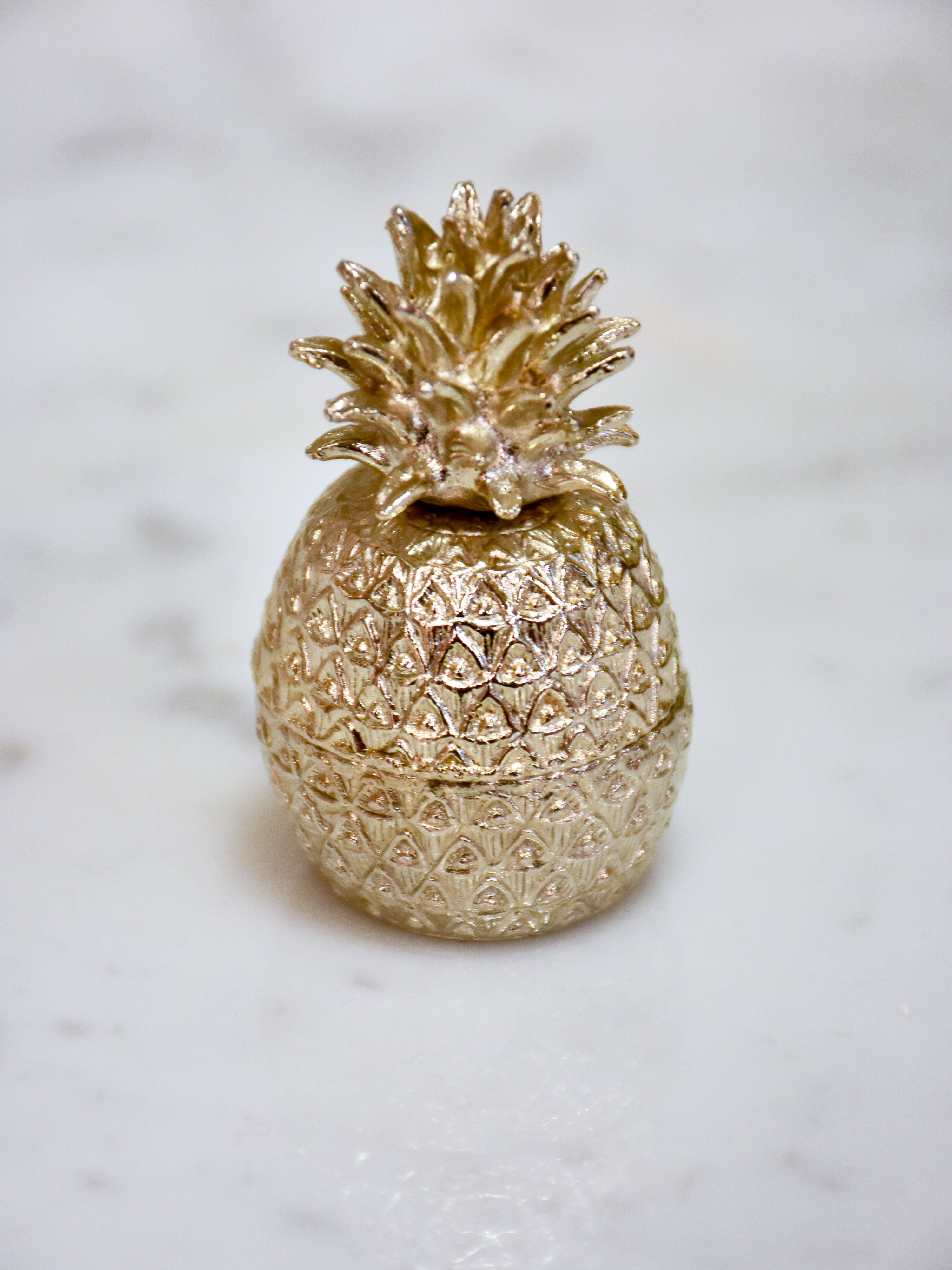 Miniature pineapple salt cellar