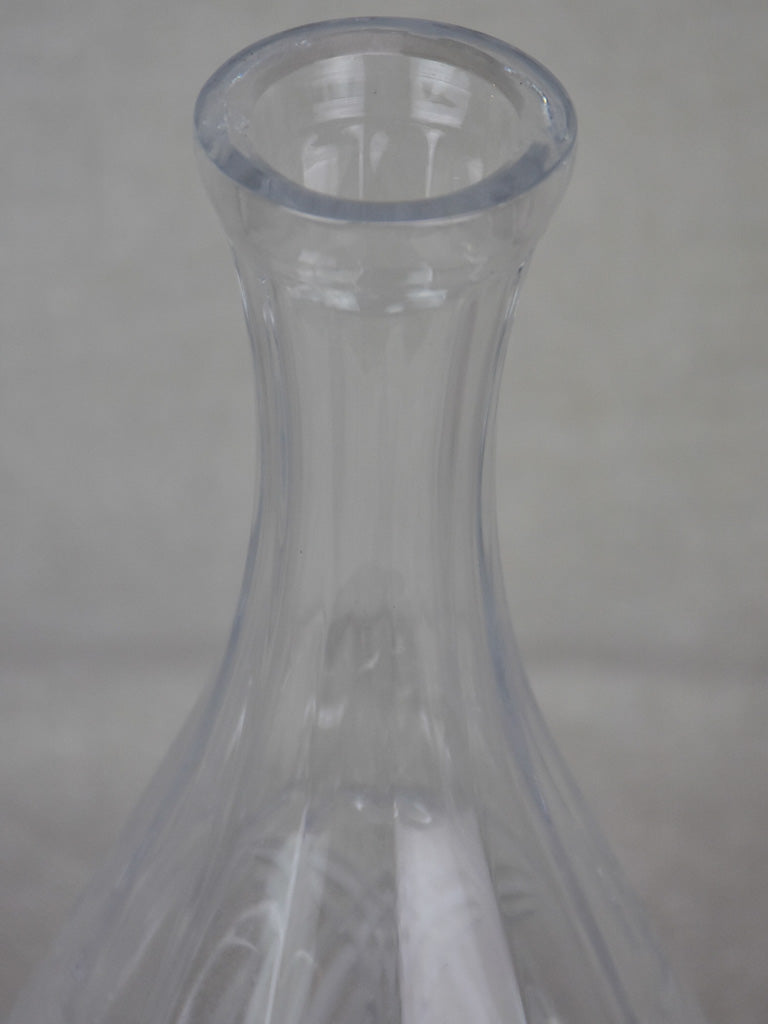 Art Deco crystal liqueur decanter with original stopper