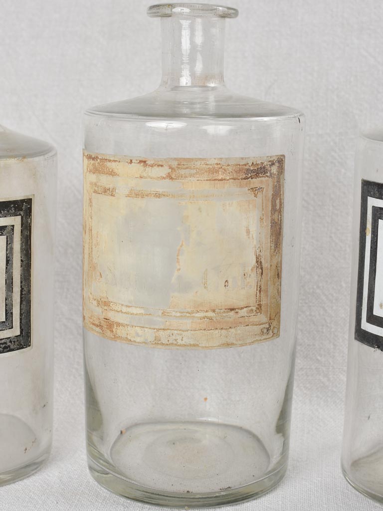 Collection of 11 glass apothecary jars - 19th century