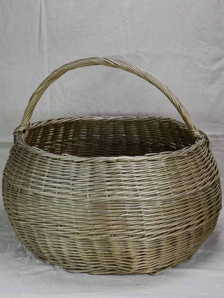 Very very large antique French wicker basket with handle 28¼"