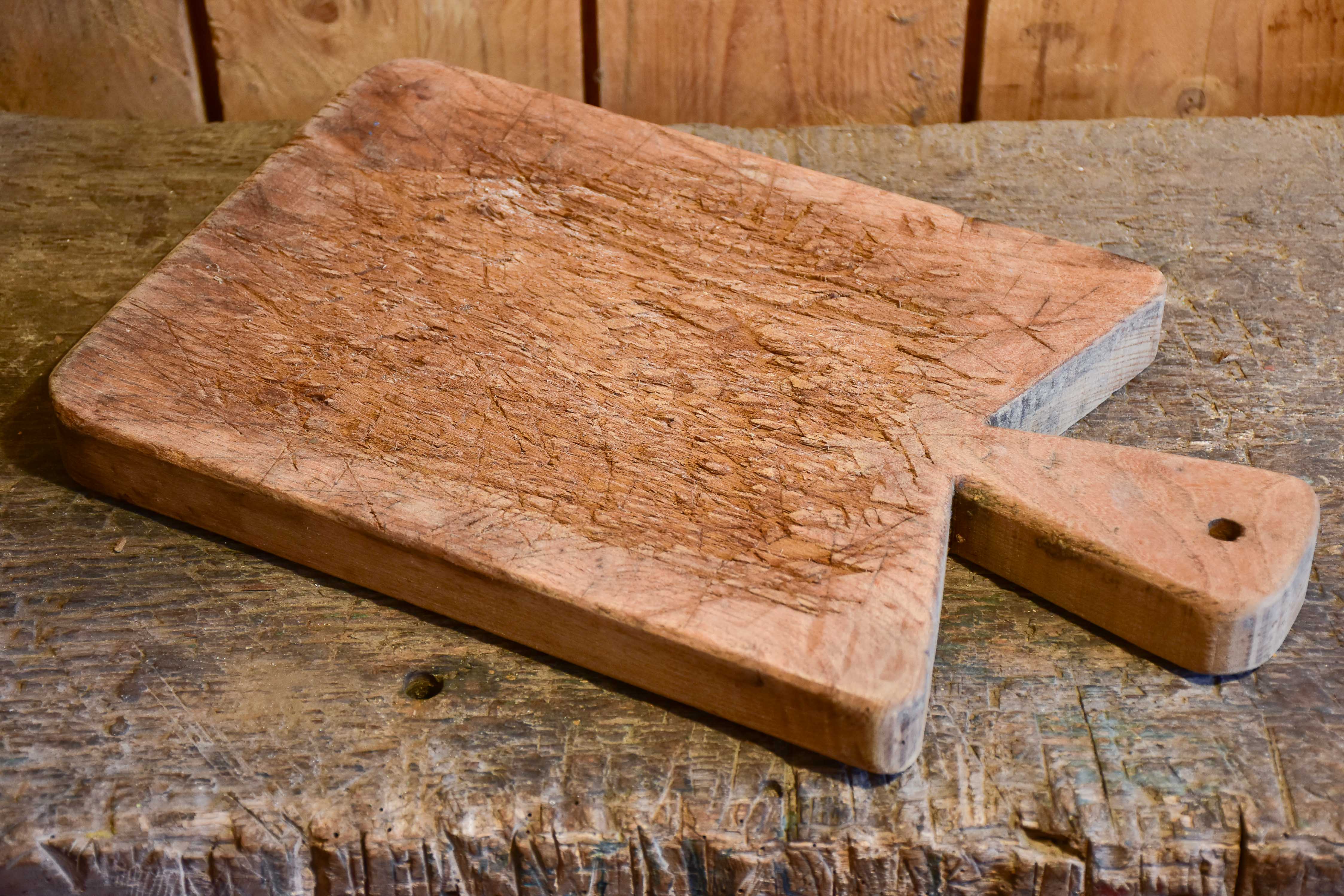 Petite French cutting board with pointed corners