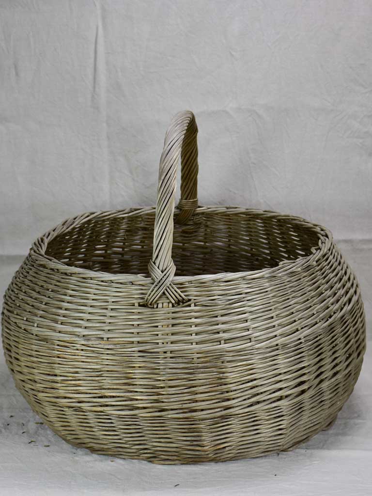 Very very large antique French wicker basket with handle 28¼"