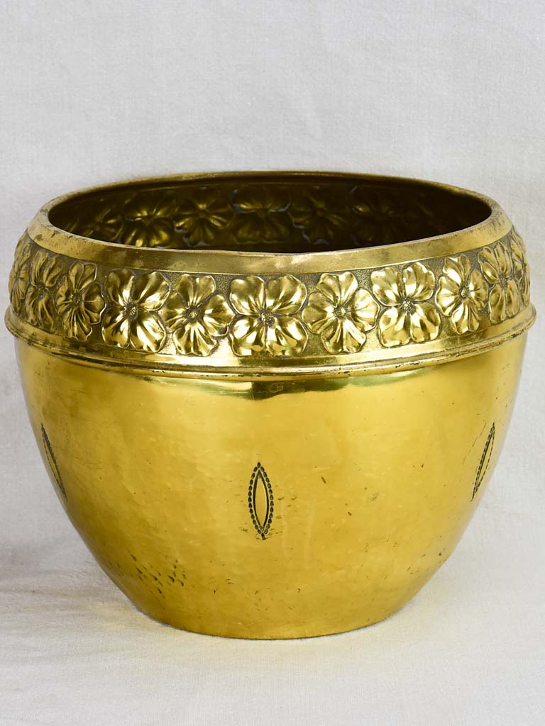 Large early 20th-century brass cachepot pot plant stand 14¼"