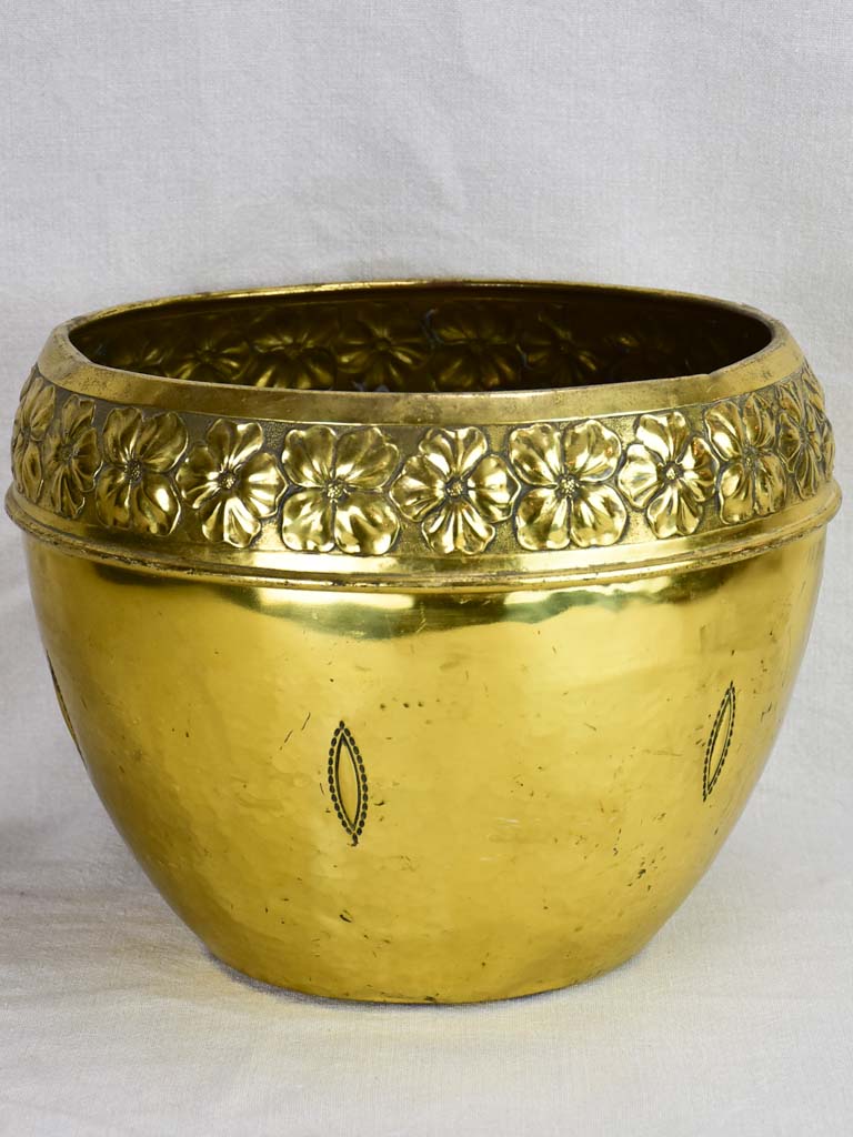 Large early 20th-century brass cachepot pot plant stand 14¼"