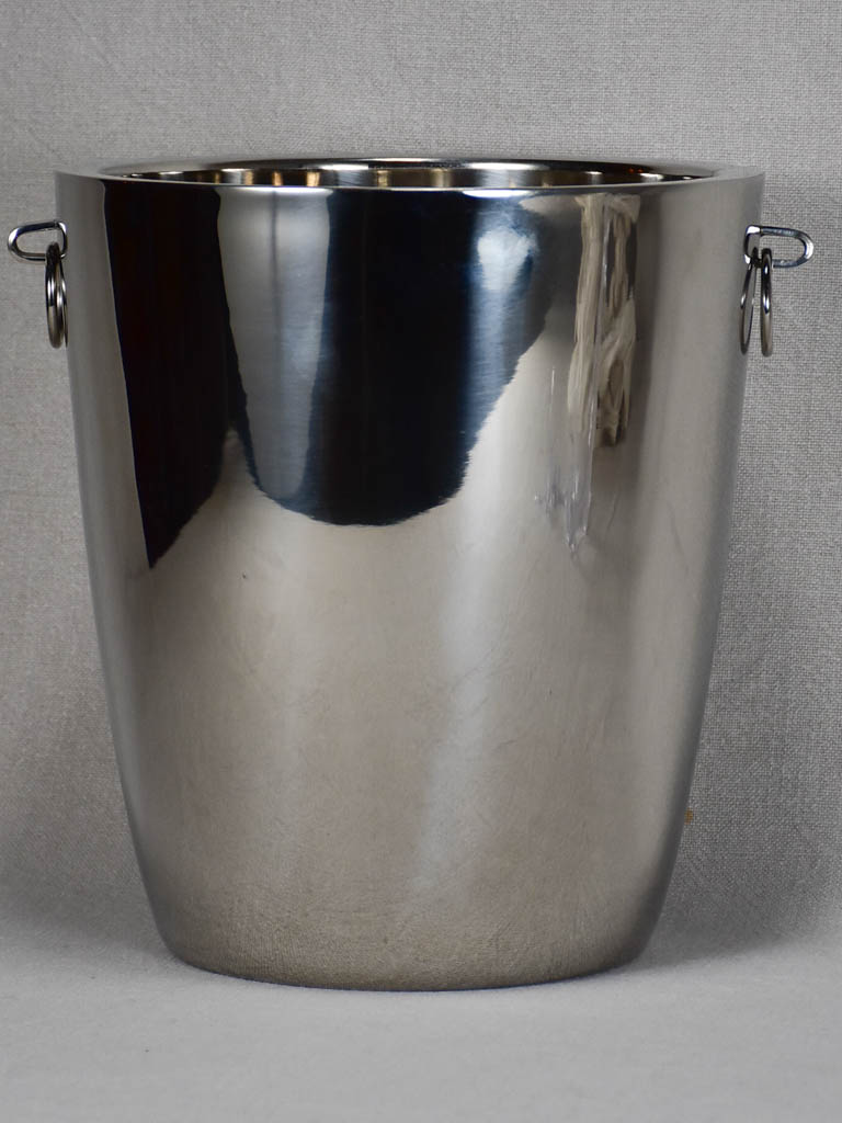 Large modern ice bucket - insulated 11"