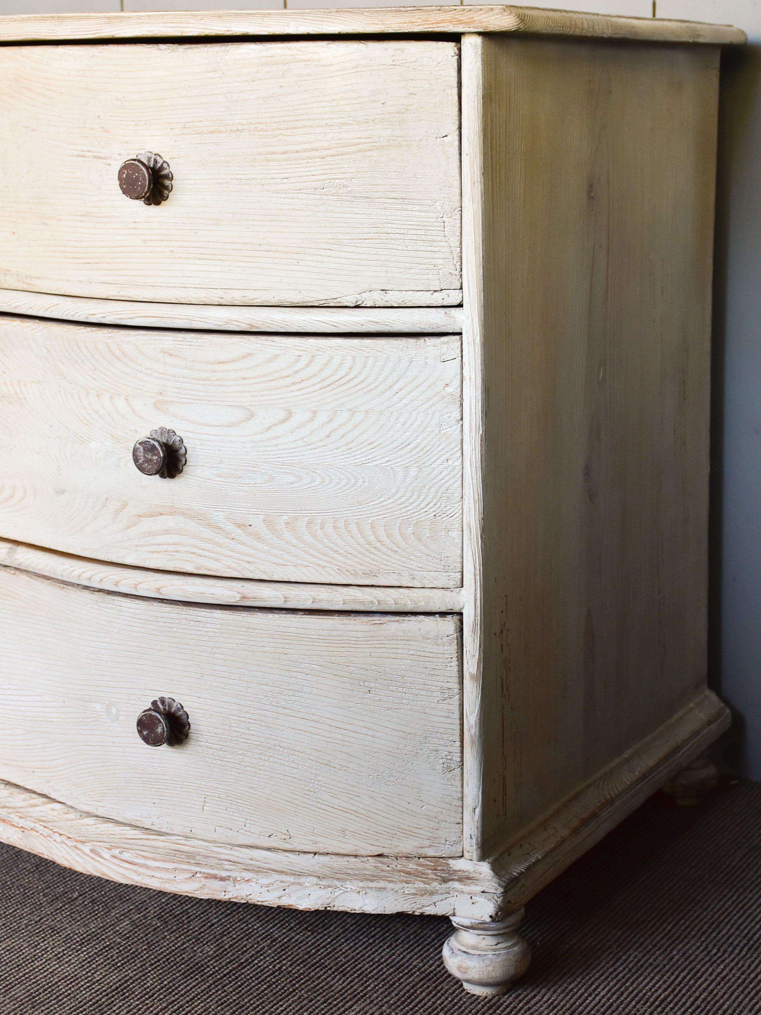 18th century Swedish commode