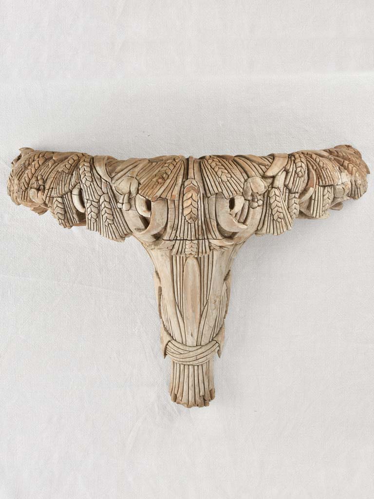 Vintage carved Tilleul wooden wall light